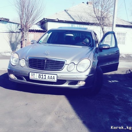 Продам мерседес е350 .