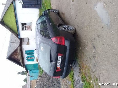 Продаю или меняю Nissan premium 2002 г дизель 2и2