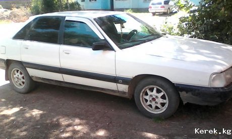 Продаю Ауди 100