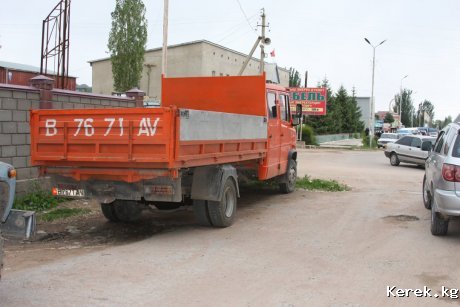 Mersedes V814 Самосвал