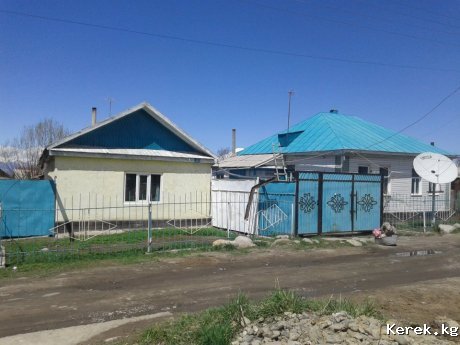Продается БОЛЬШОЙ дом с мебелью  в городе Каракол