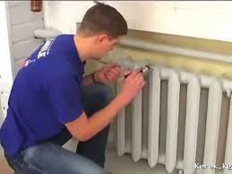 продается трубы и чугунные батареи.