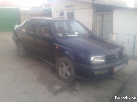фольксваген венто 94г.в моновпрыск. синий перламутр. 150000 сом.  0702215431