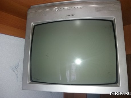 Телевизор Samsung в хорем состоянии