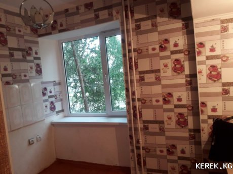 Продаю 2х.ком квартиру.центр.3 этаж.