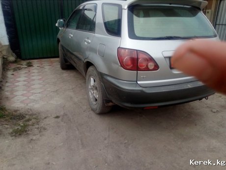 Продается автомобиль марки Toyota Harrier