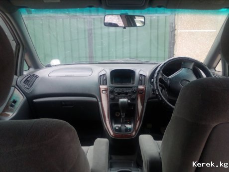 Продается автомобиль марки Toyota Harrier
